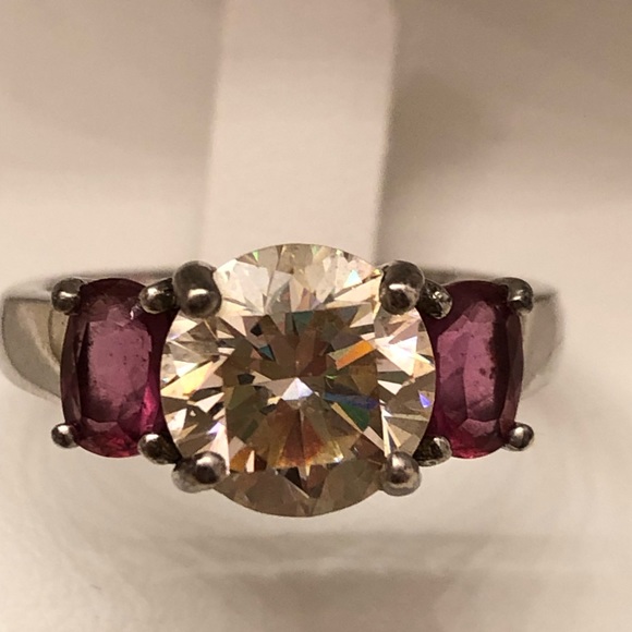 NWOT Sterling Silver Large Cubic Zirconia Ring With Pink Size Stones - Picture 4 of 7